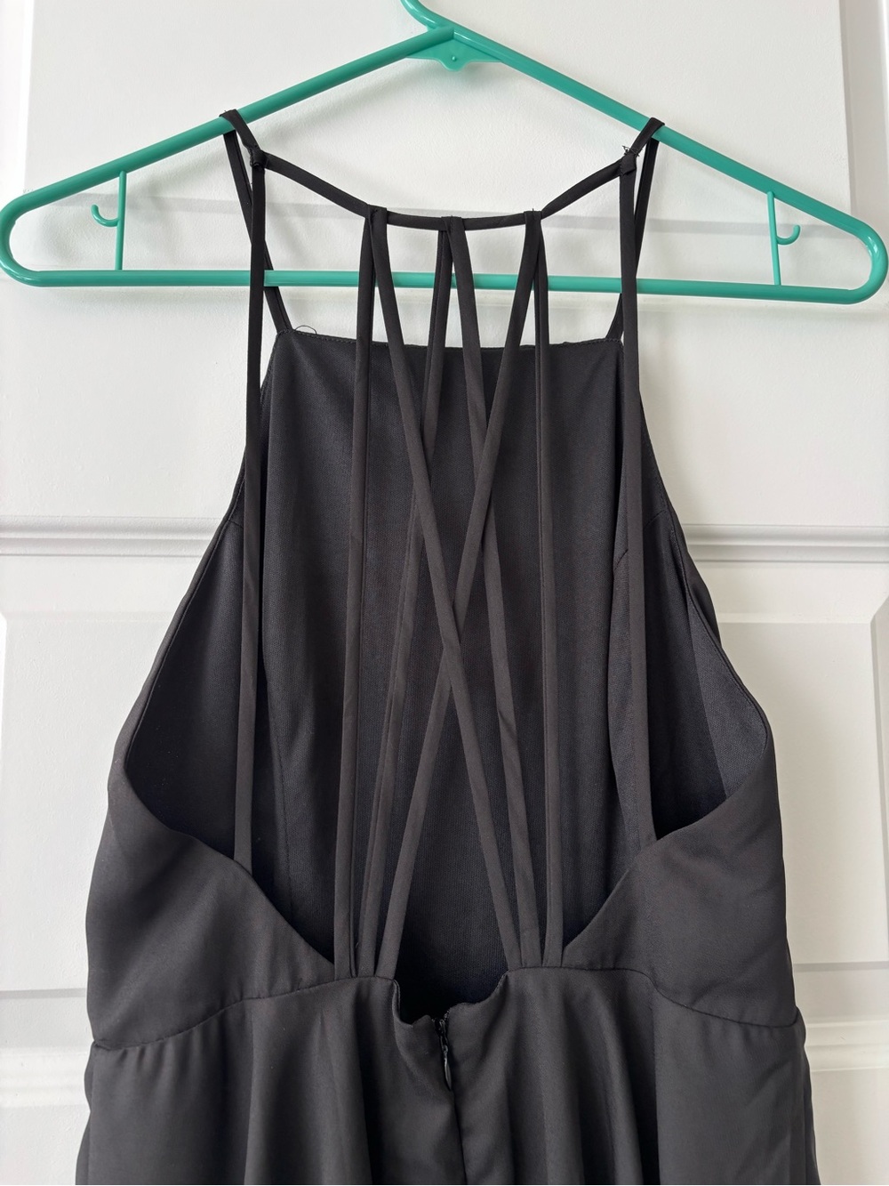 LuLu’s Black Strappy Cage Back Flowy Mini Dress Size M - Picture 4 of 6